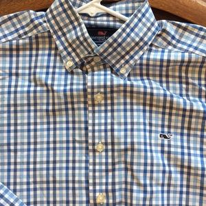 Vineyard vines whale shirt size M